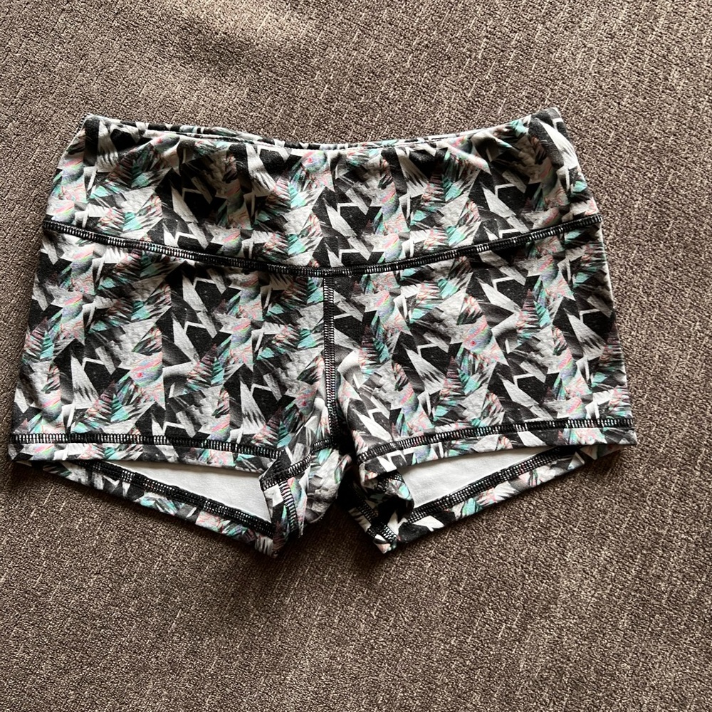 Fleo shorts 50th pair edition